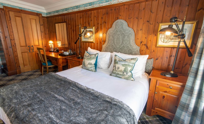 Dunkeld | Dunkeld House Hotel Room 412 Fisherman Cottage Bedroom 1