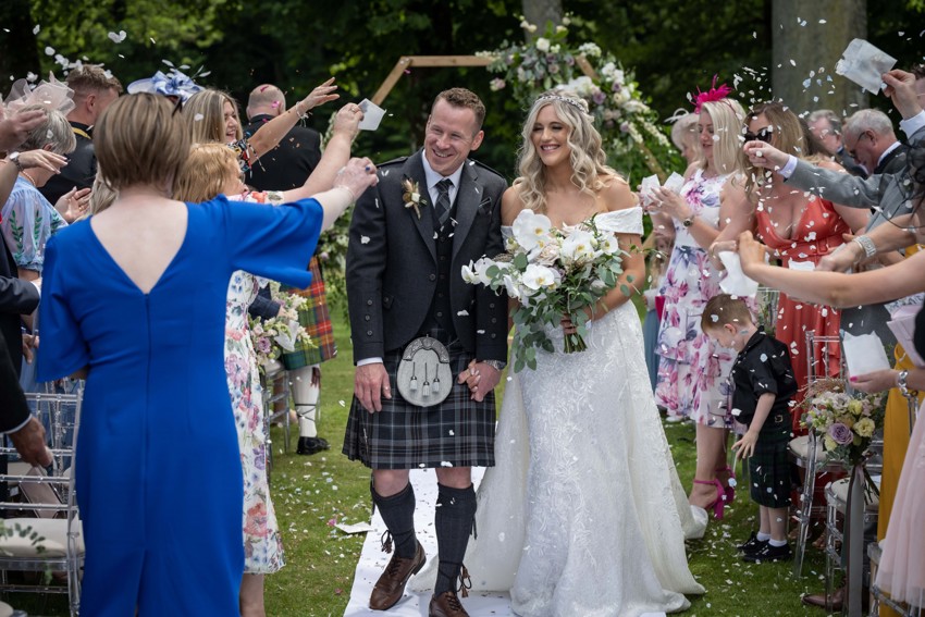 Dunkeld | Dunkeld House Hotel Wedding Lawn Ceremony 5