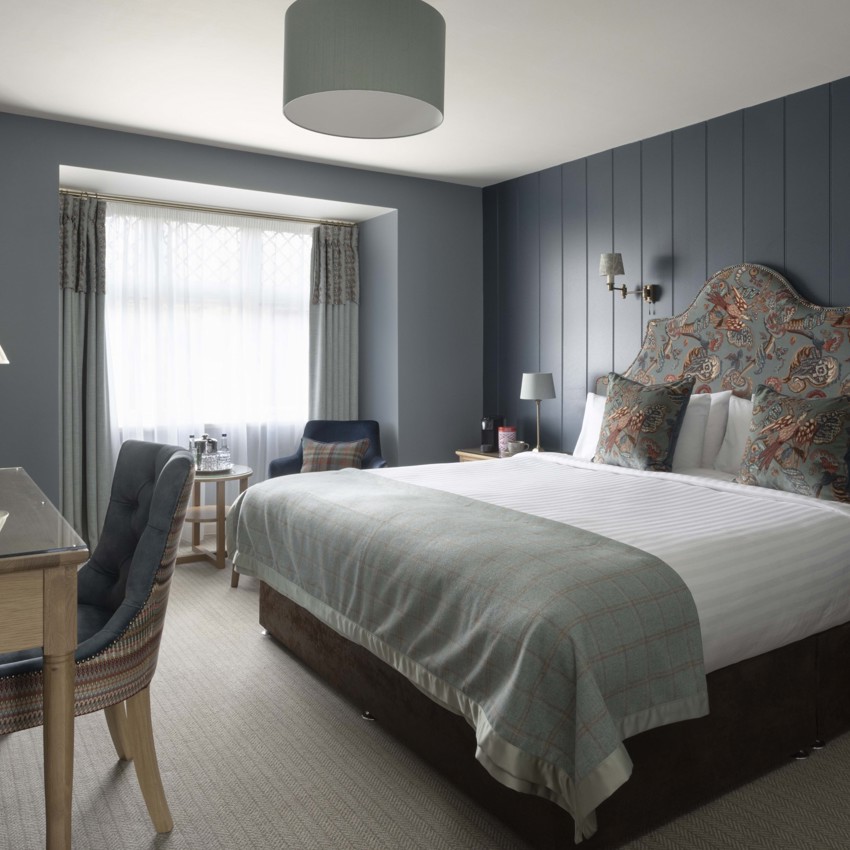 Balmoral Arms | Balmoral Arms Crathie Junior Suite