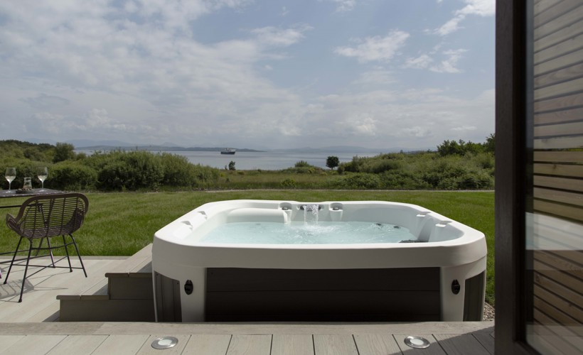 Isle of Mull | Isle Of Mull Hotel And Spa Retreat Suite With Hot Tub 2