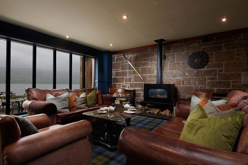 Loch Fyne | Loch Fyne Hotel And Spa Loch View Bar00009