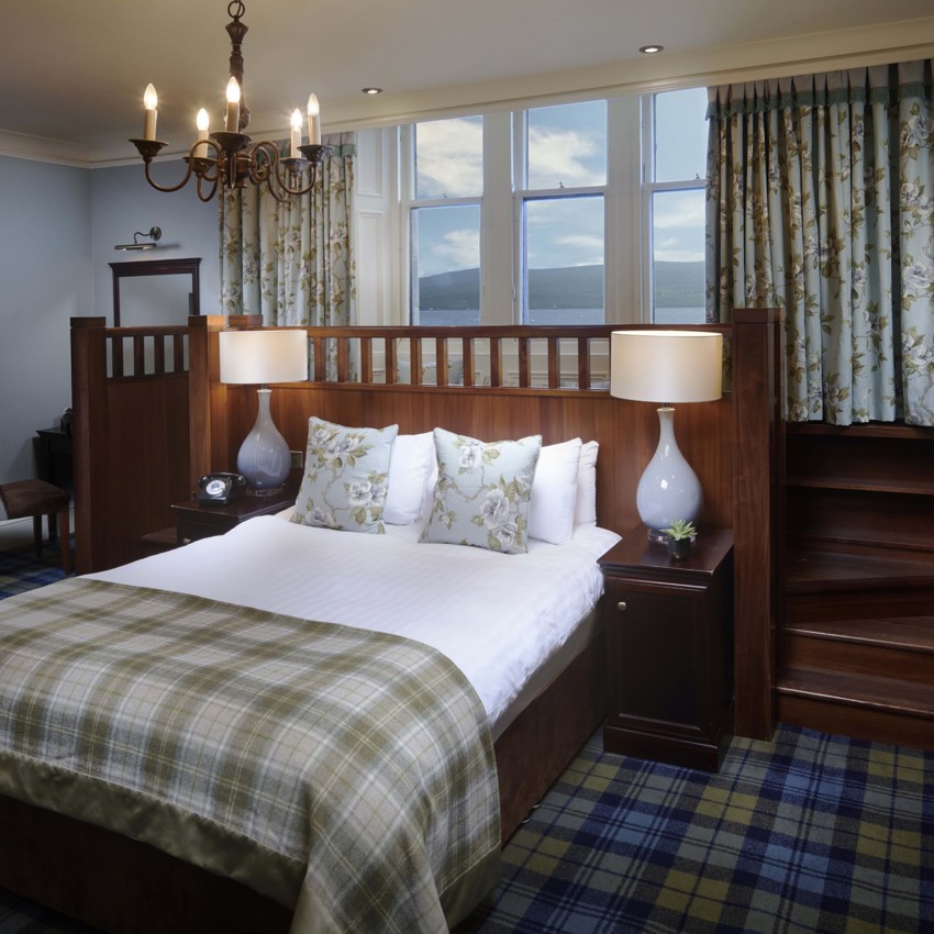 Loch Fyne | Suite Light