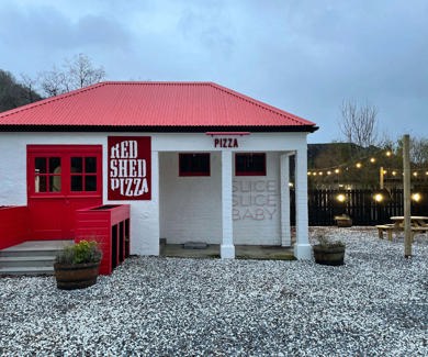 Glencoe Inn | Glencoe Inn Red Shed Pizza00006